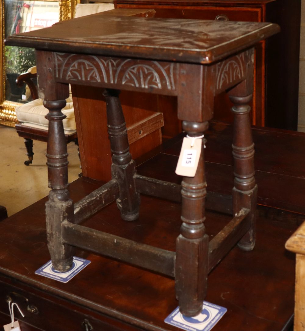 A 17th century-style oak joint stool, W.47cm, D.29cm, H.53cm